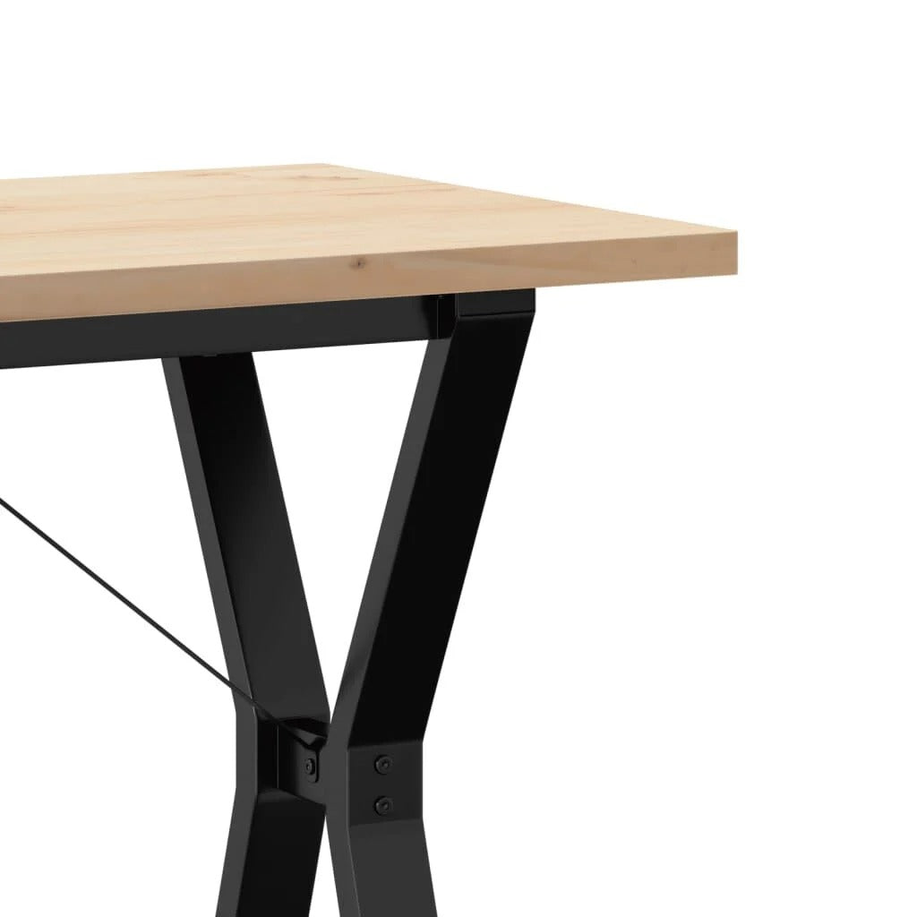 Table à manger en bois de pin et acier